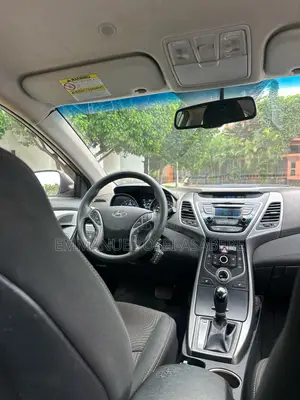 Hyundai Elantra Limited Sedan FWD (1.8L 4cyl 6A) 2016 Teal