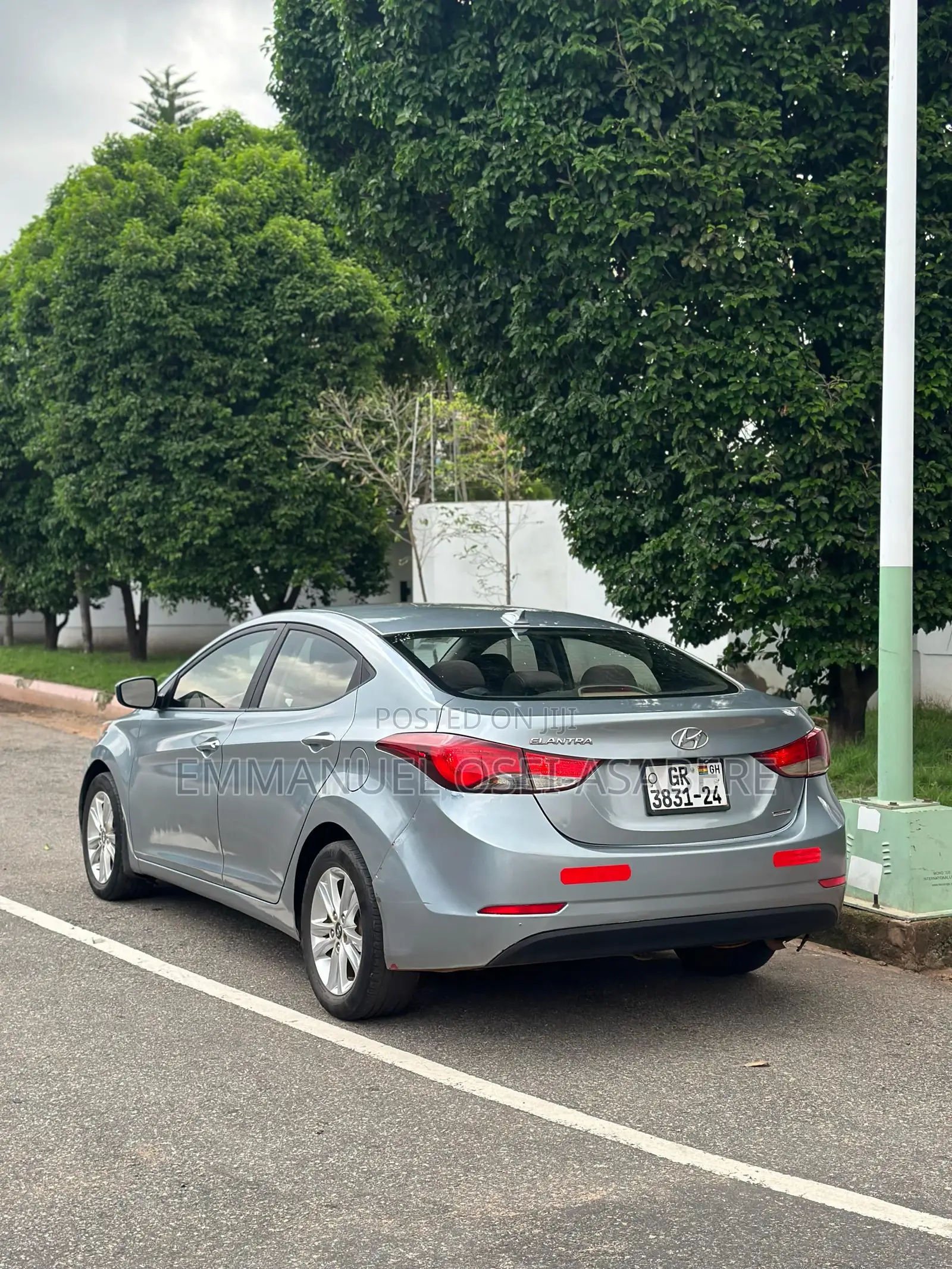 Hyundai Elantra Limited Sedan FWD (1.8L 4cyl 6A) 2016 Teal