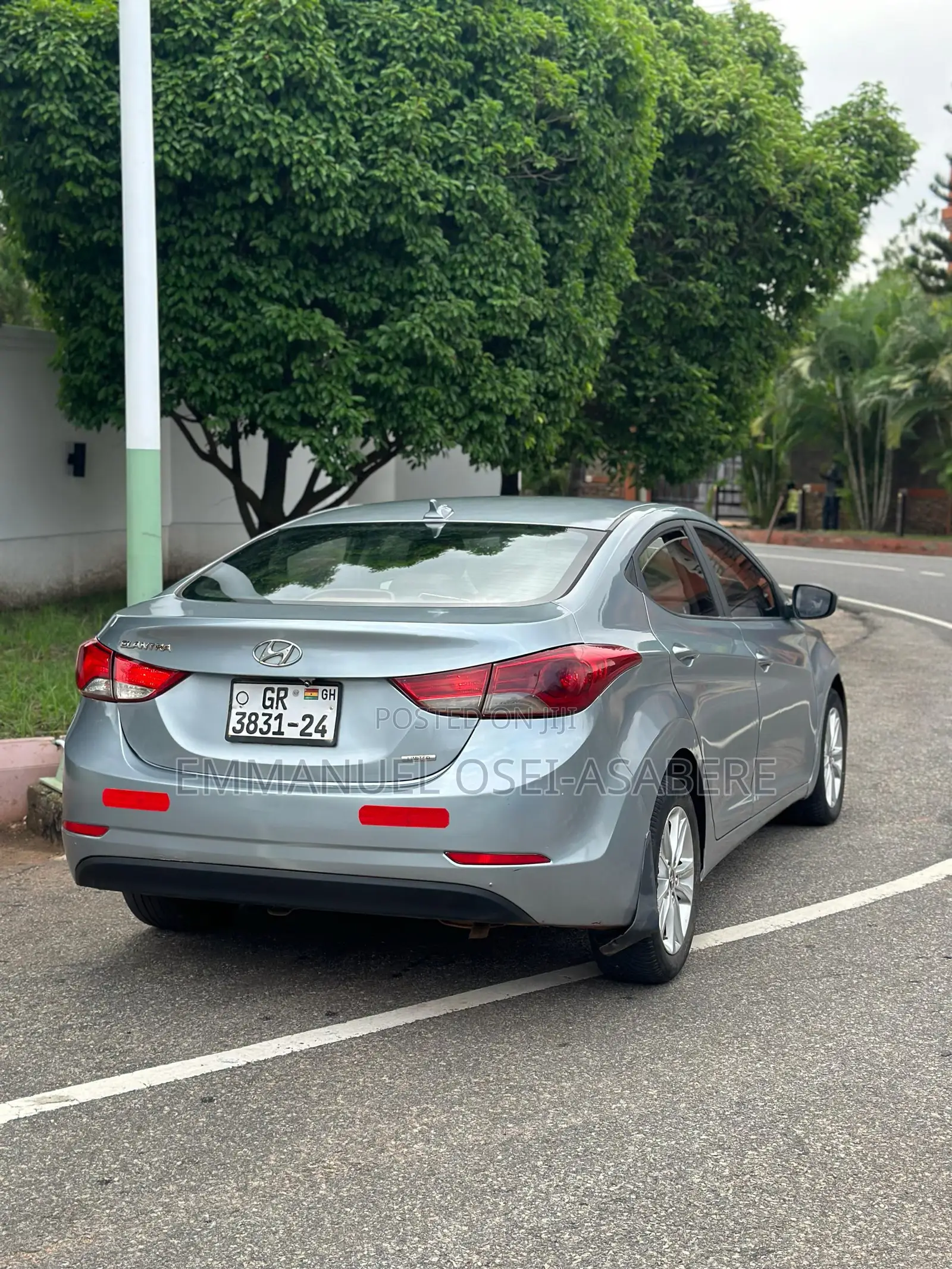 Hyundai Elantra Limited Sedan FWD (1.8L 4cyl 6A) 2016 Teal