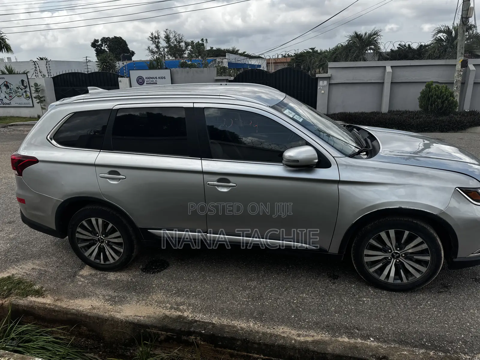 Mitsubishi Outlander 2019 Silver