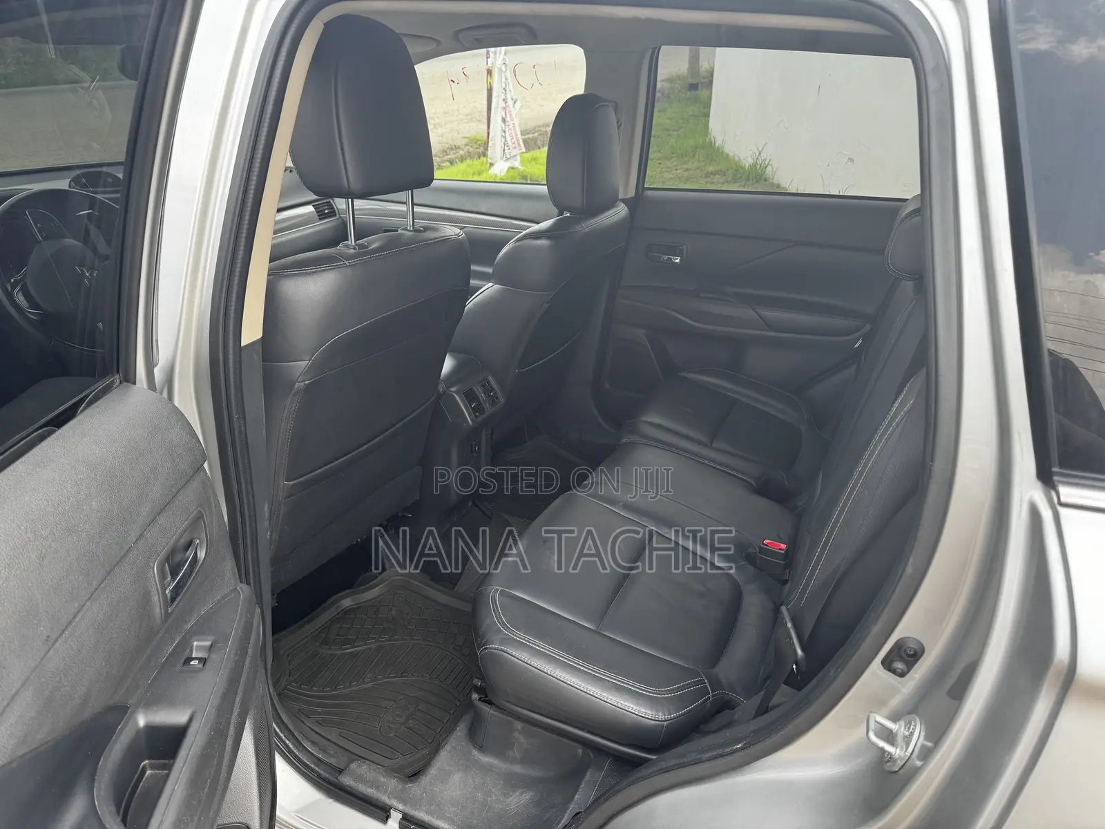Mitsubishi Outlander 2019 Silver