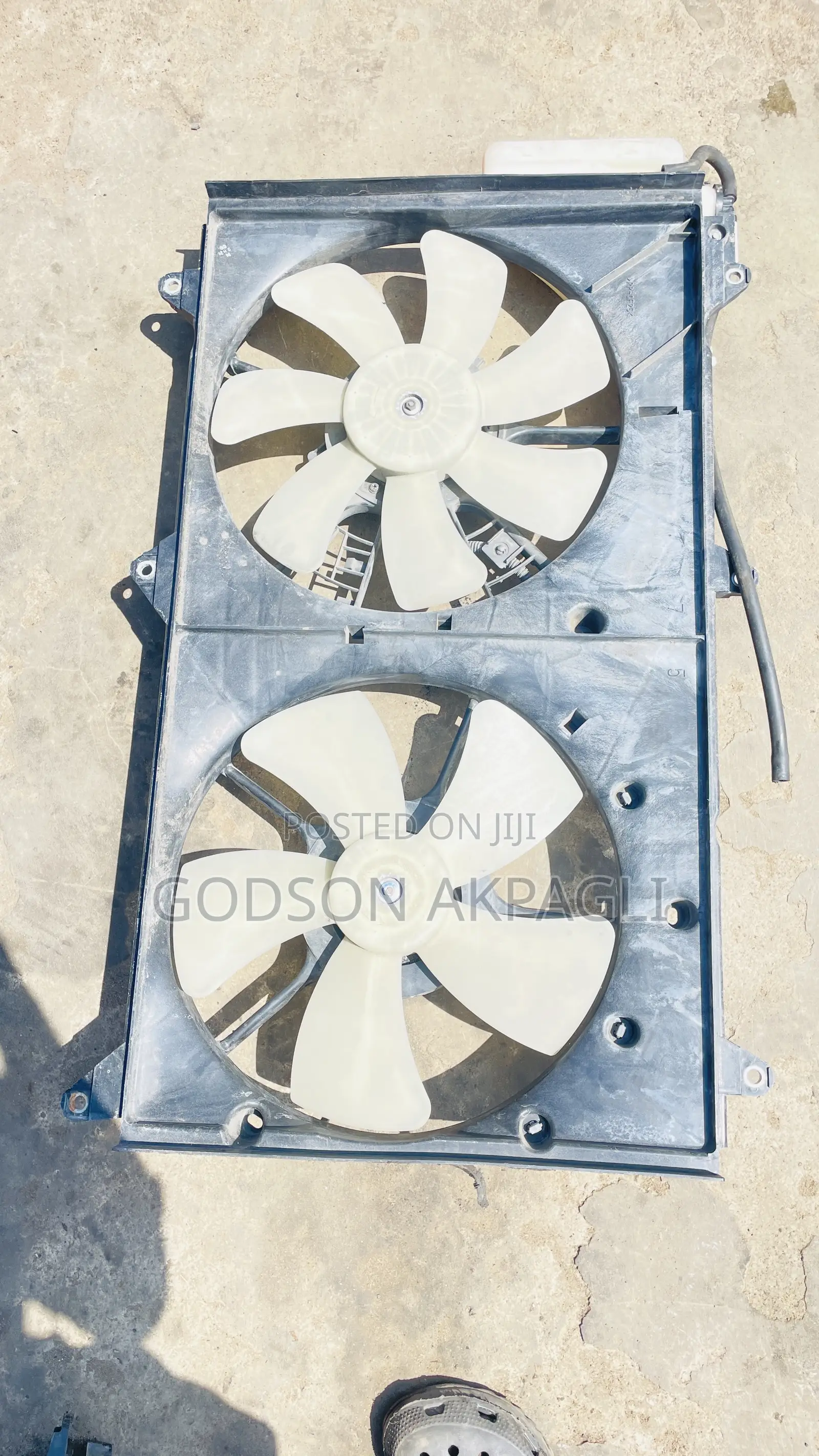 Toyota Voxy Fan Complete