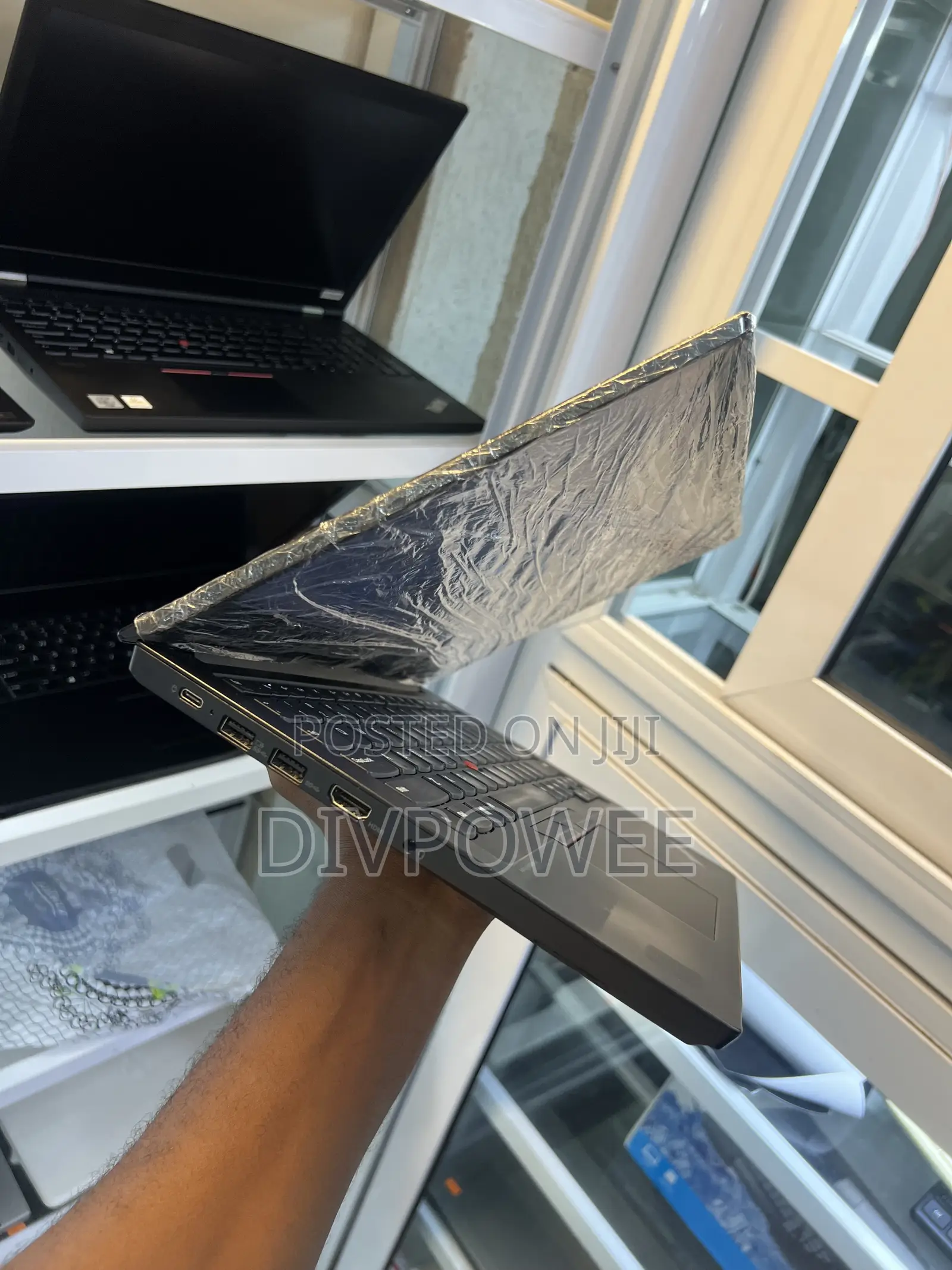 Laptop Lenovo ThinkPad E14 Gen 6 4GB Intel Core i3 SSD 128GB