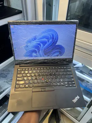 Laptop Lenovo ThinkPad E14 Gen 6 4GB Intel Core i3 SSD 128GB