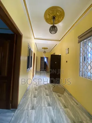 2bdrm Apartment in Santa Maria, School Complex Area for rent