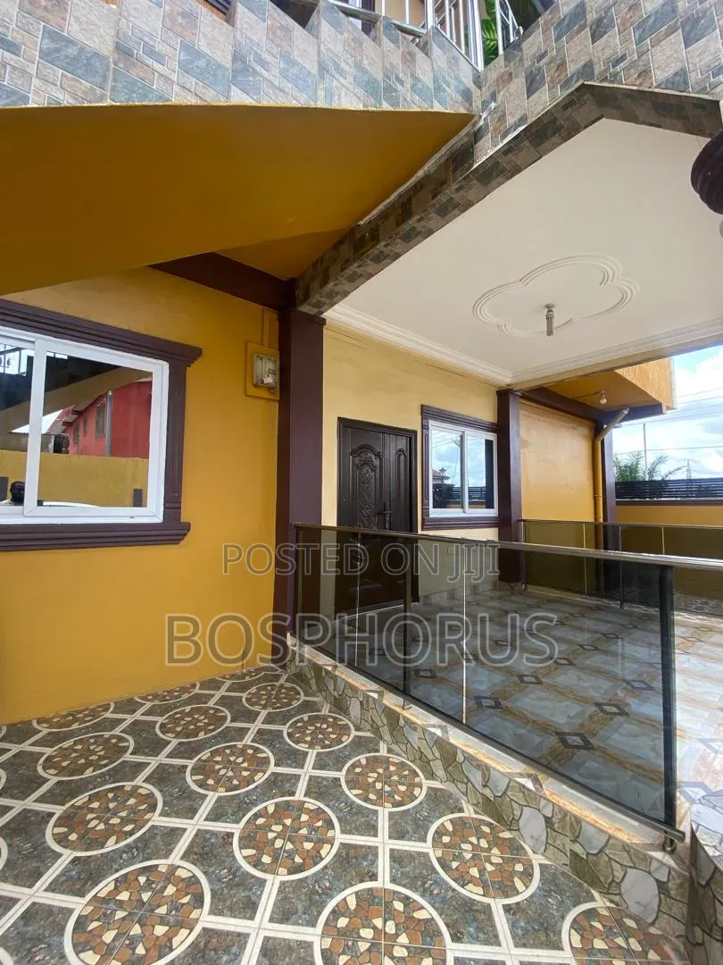 2bdrm Apartment in Santa Maria, School Complex Area for rent
