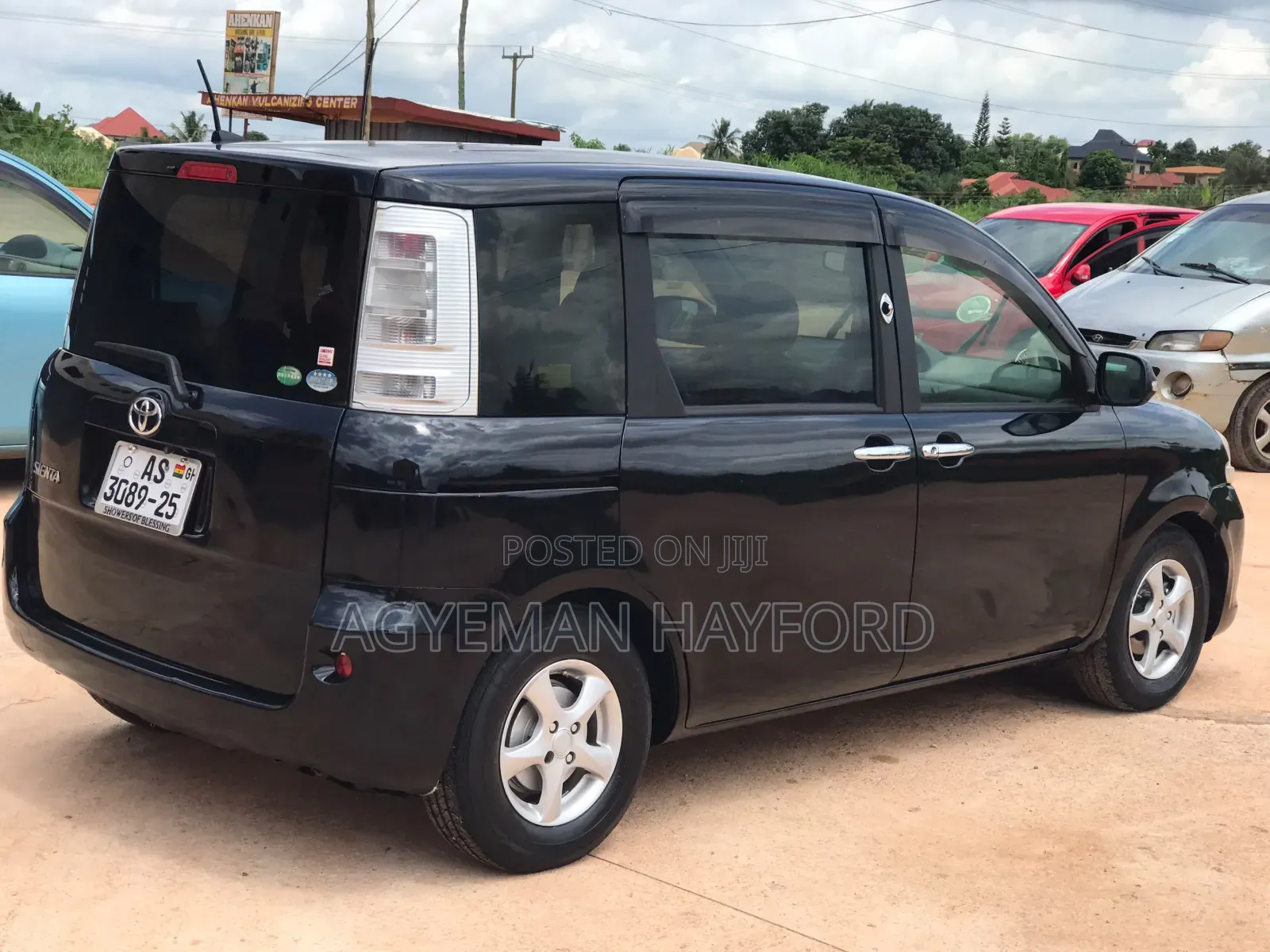 Toyota Sienta 2014 Black