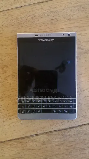 BlackBerry Passport AT&T 32 GB Silver