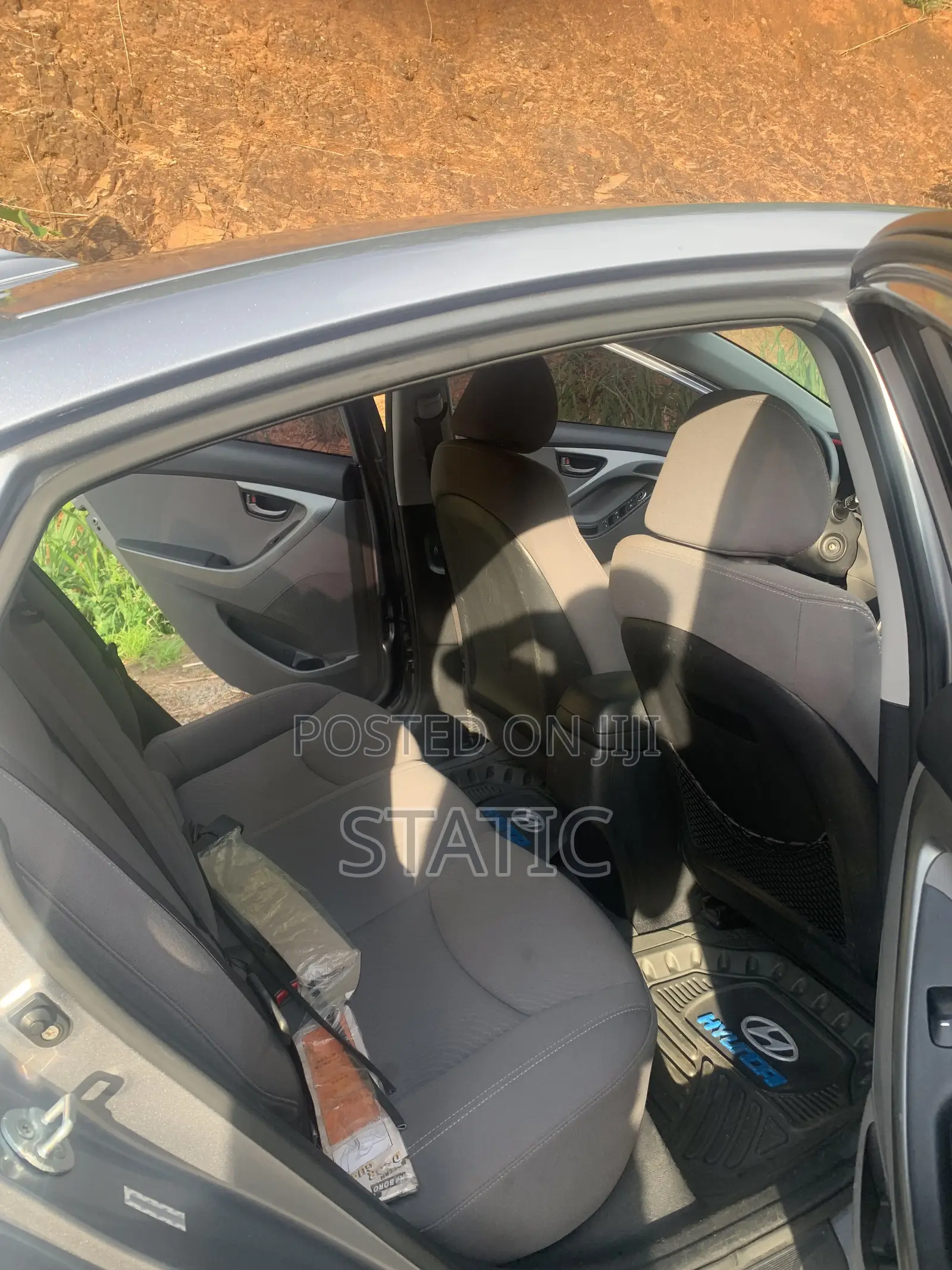 Hyundai Elantra SE 4dr Sedan (1.8L 4cyl 6M) 2014 Silver