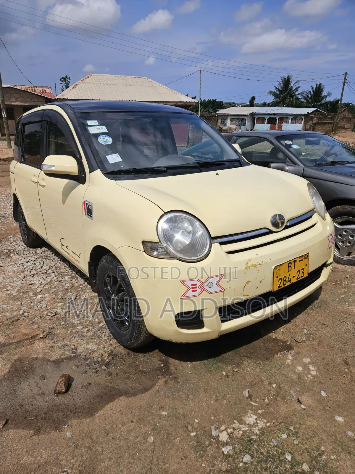 Toyota Sienta 1.5 FWD 2009 Yellow
