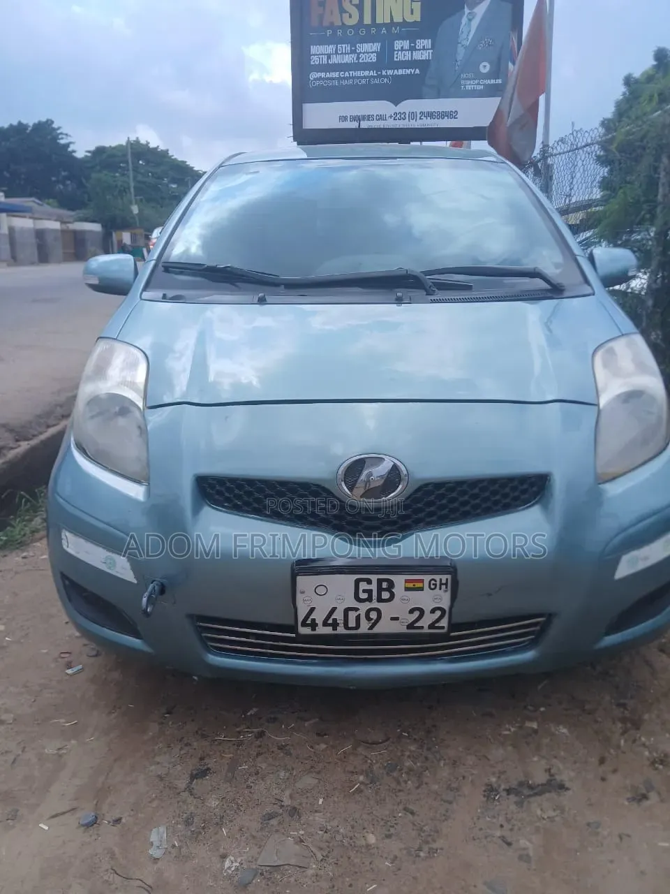 Toyota Vitz 2010 Blue