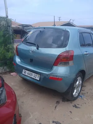 Toyota Vitz 2010 Blue