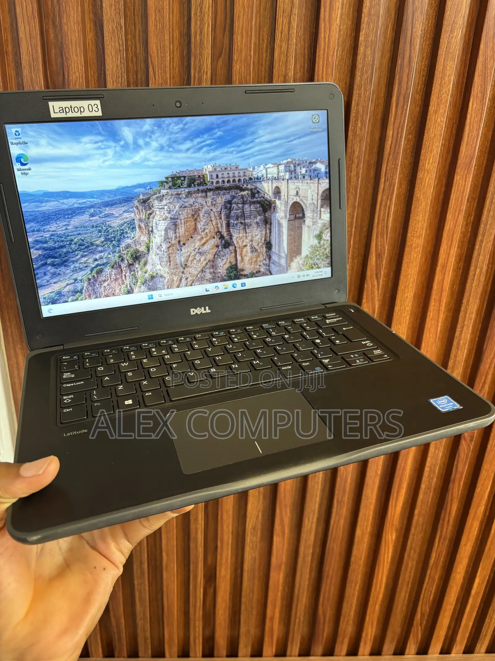 Laptop Dell Latitude 3380 4GB Intel SSD 128GB
