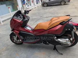 Honda Forza 2017 Red