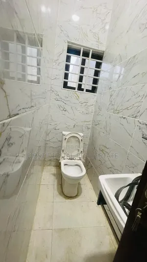4bdrm House in First Digital Real, Kwabenya for sale