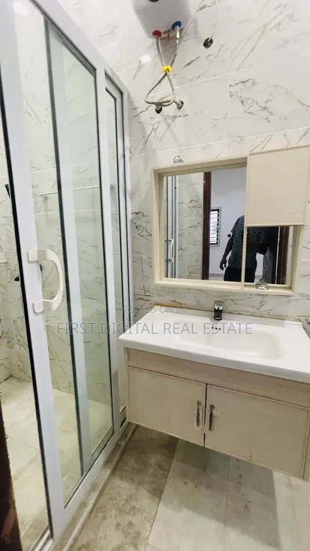 4bdrm House in First Digital Real, Kwabenya for sale