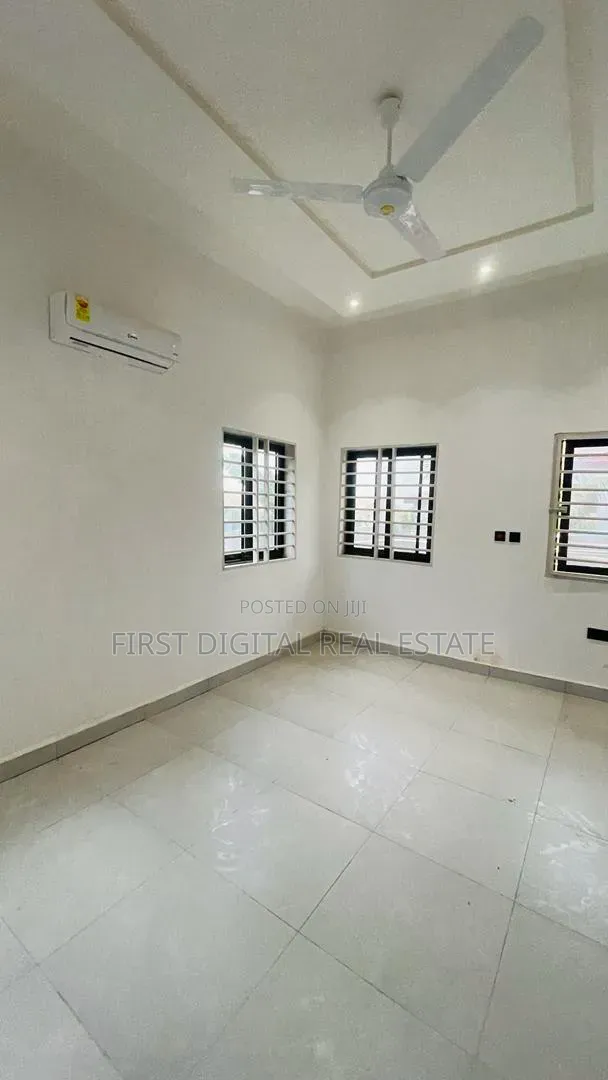 4bdrm House in First Digital Real, Kwabenya for sale