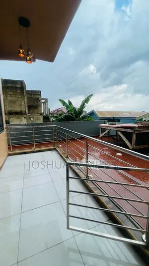 4bdrm House in Kwabenya Estate for sale