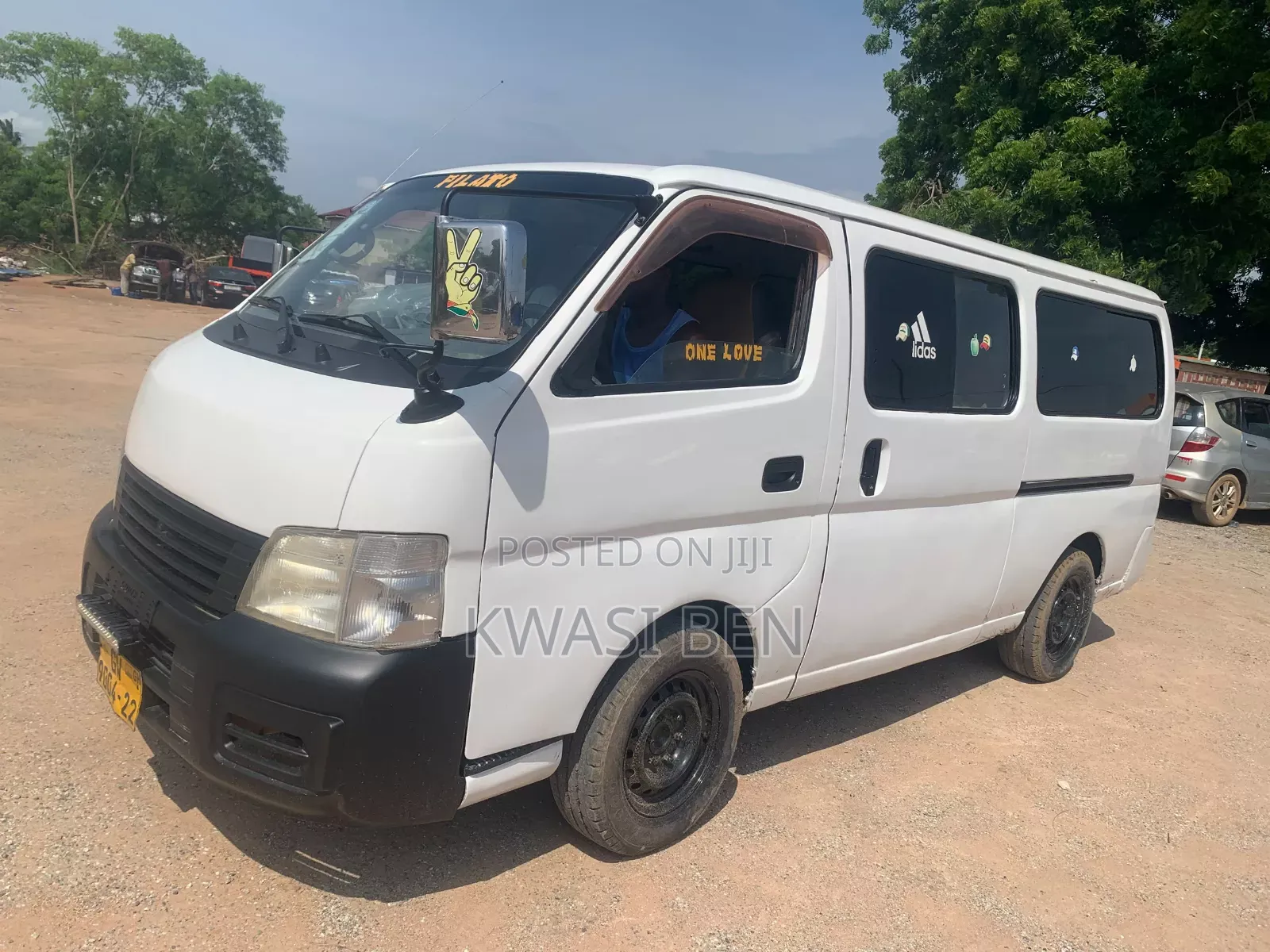 Nissan Caravan (Urvan) 2007 White