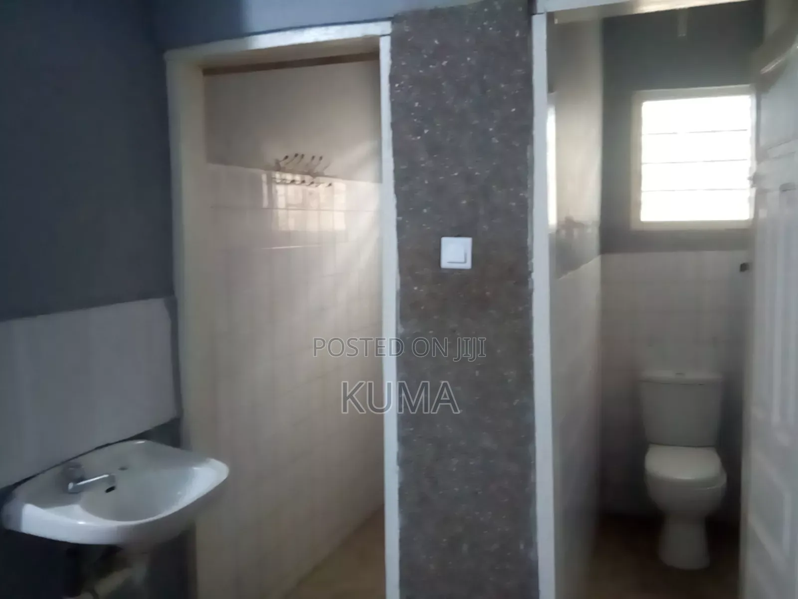 3bdrm Apartment in Awoshie for rent