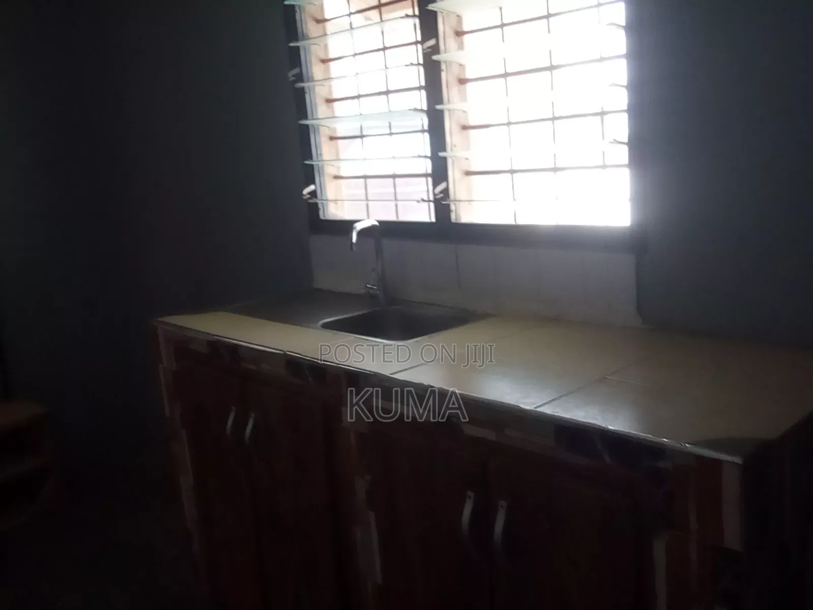 3bdrm Apartment in Awoshie for rent