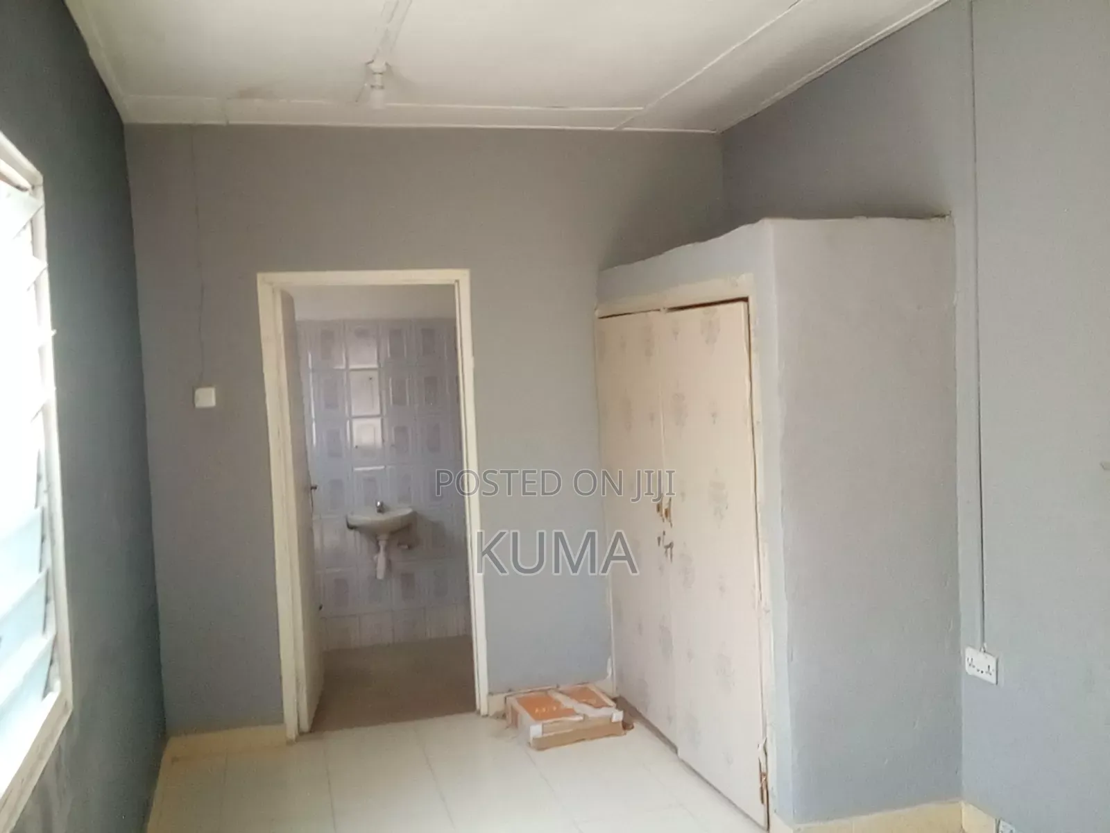 3bdrm Apartment in Awoshie for rent