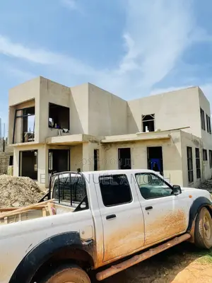 5bdrm House in Amoah, Takoradi for sale