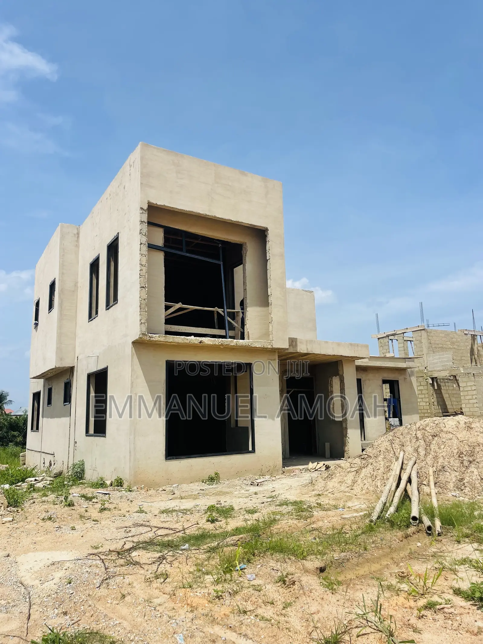 5bdrm House in Amoah, Takoradi for sale