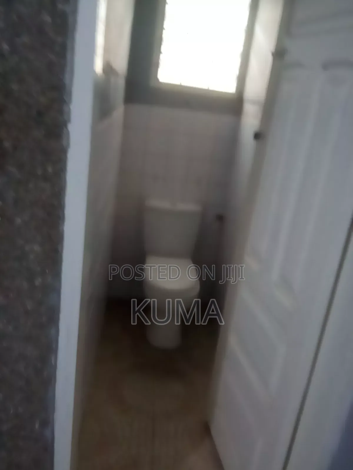3bdrm Apartment in Awoshie for rent