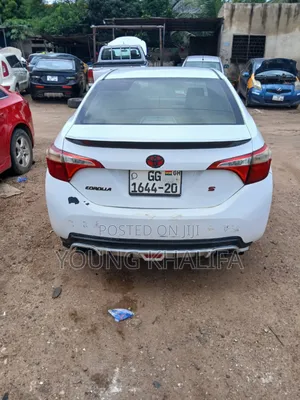Toyota Corolla 2014 White