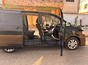 Toyota Voxy 2013 Black