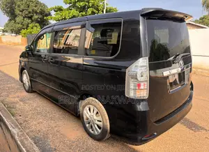 Toyota Voxy 2013 Black
