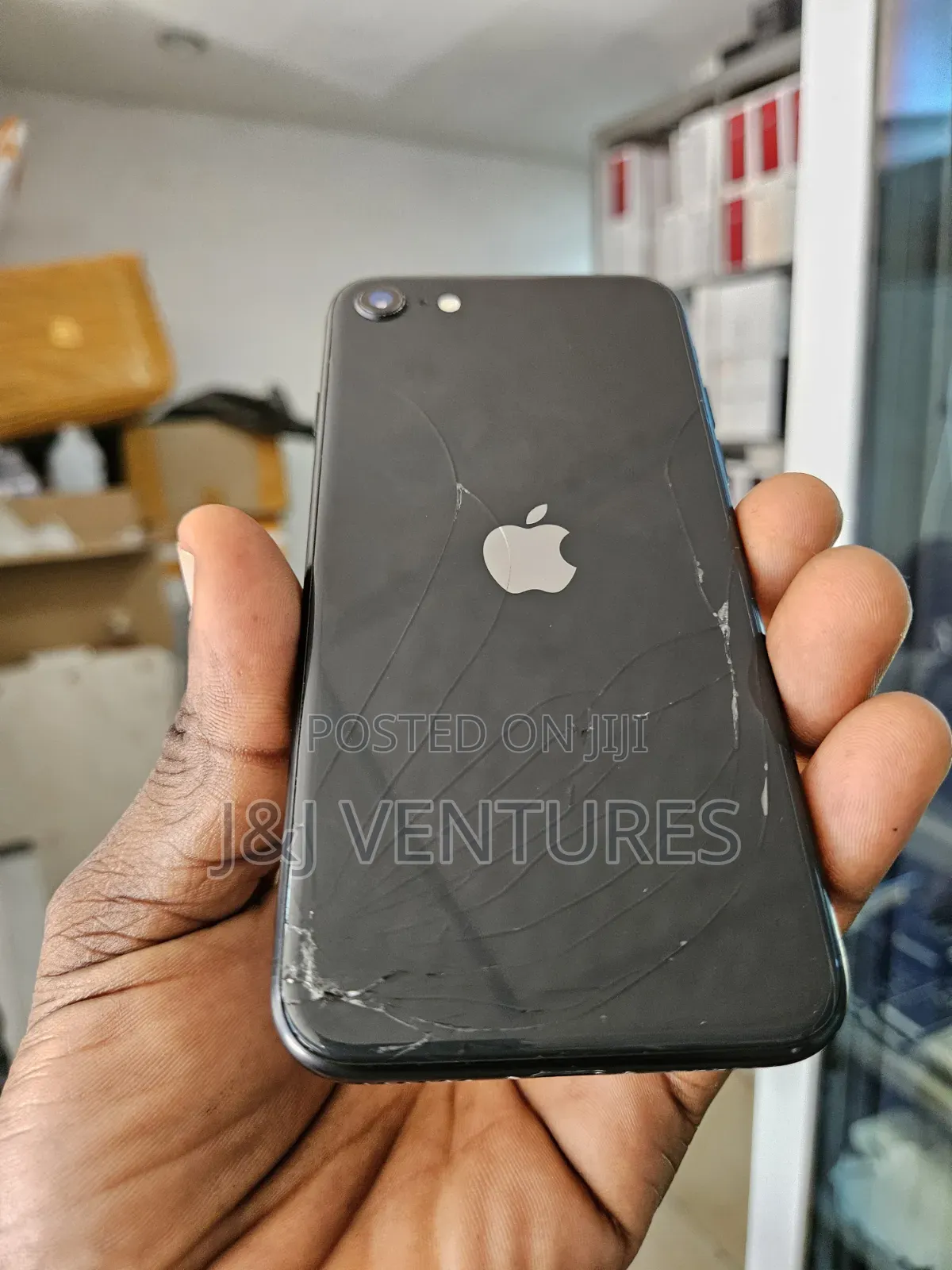 Apple iPhone SE (2020) 64 GB Black