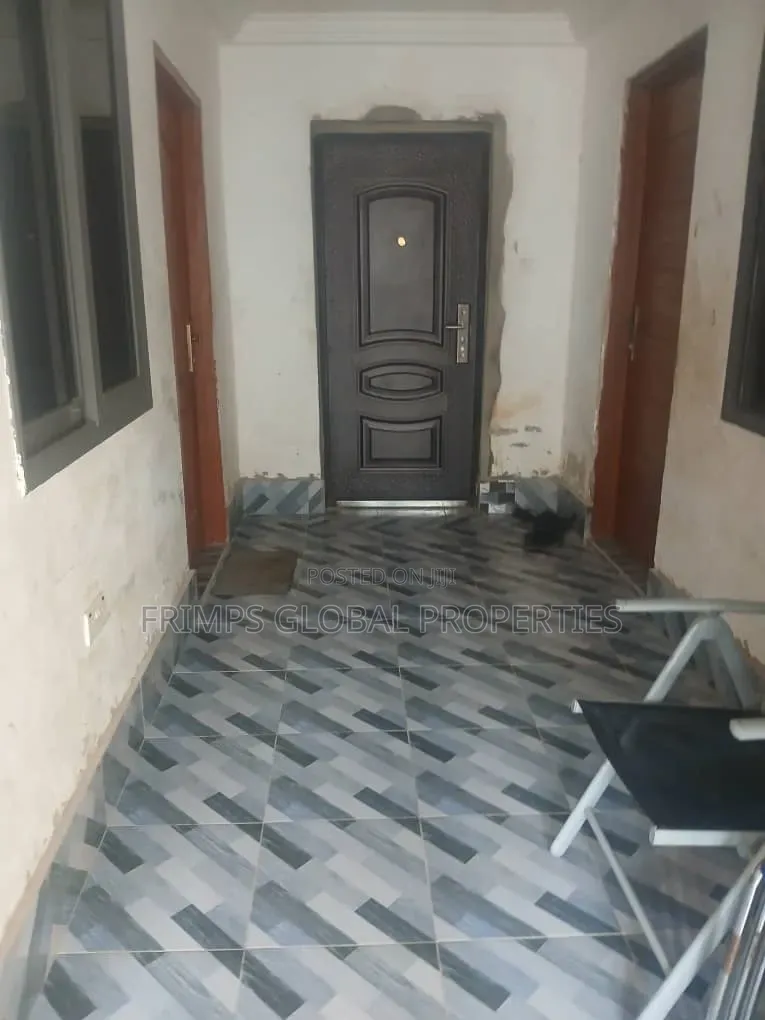 1bdrm Apartment in West Hills Mall Area for rent