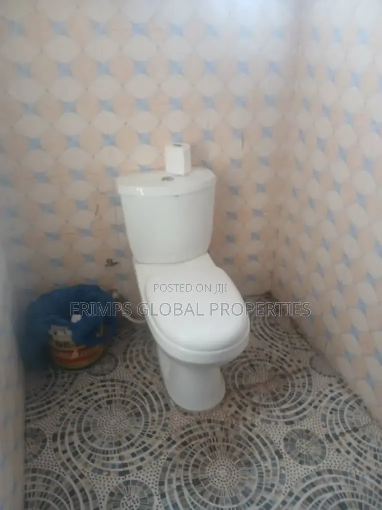 1bdrm Apartment in West Hills Mall Area for rent