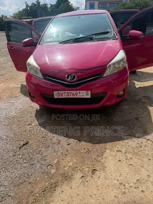 Toyota Vitz 1.3 AWD 3dr 2012 Pink