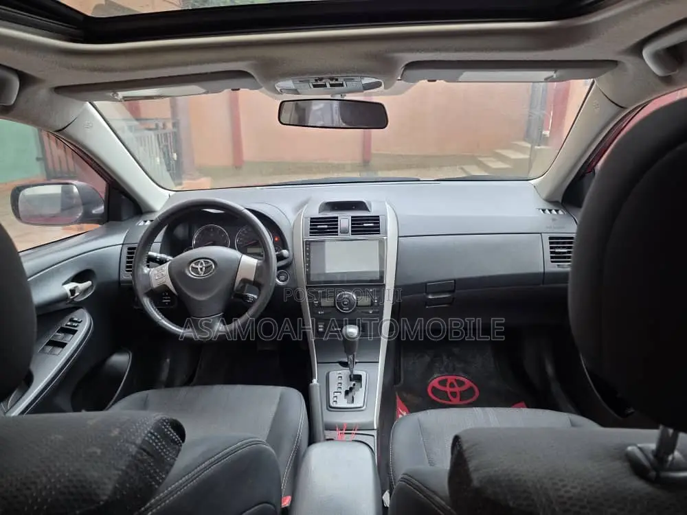 Toyota Corolla 2013 Red