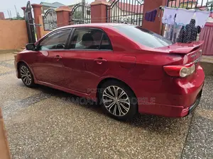 Toyota Corolla 2013 Red