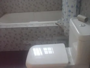 4bdrm House in West Hills Mall Area for rent