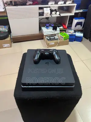 Playstation 4 Slim With Games