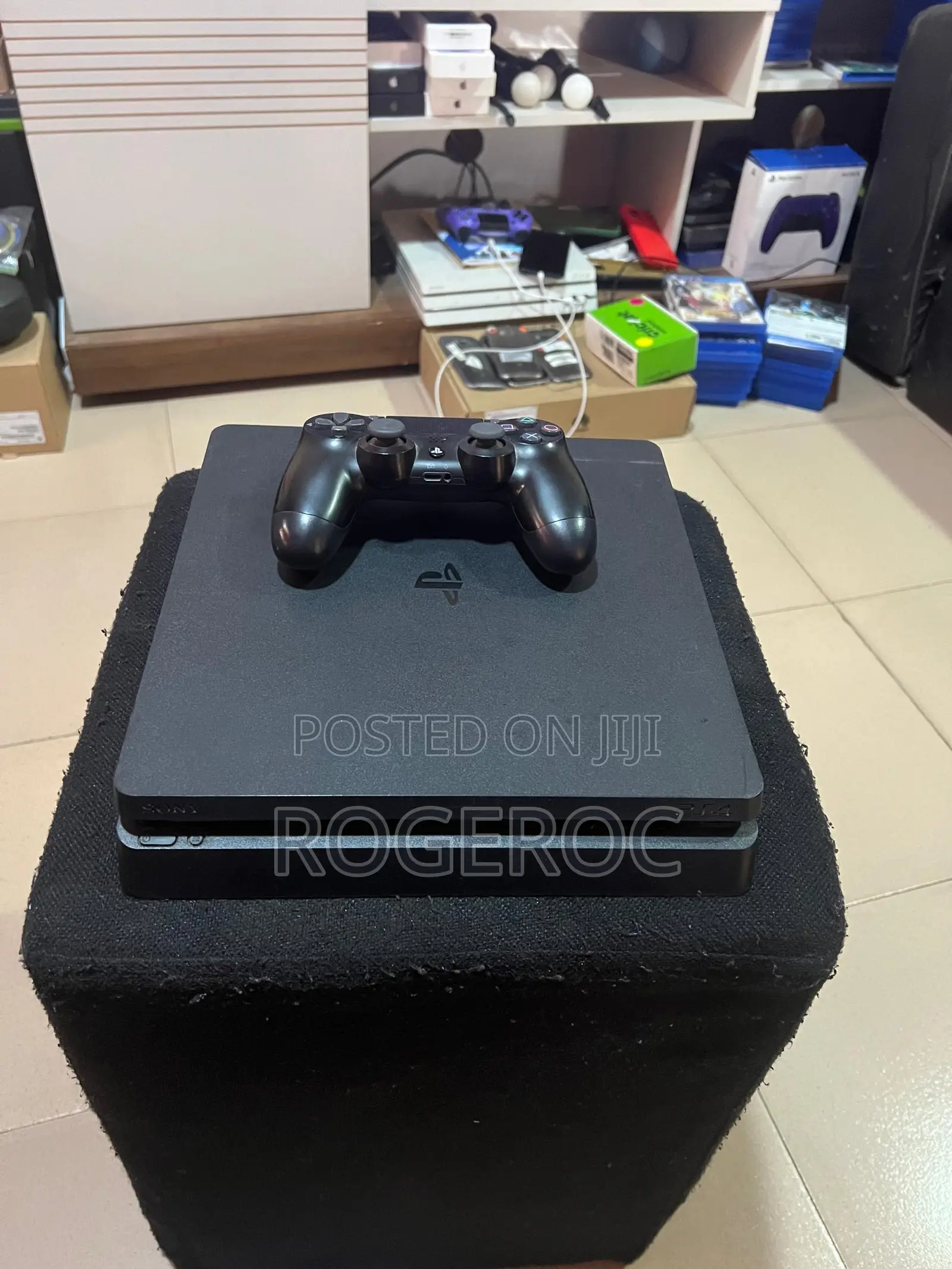 Playstation 4 Slim With Games