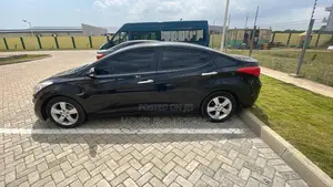 Hyundai Avante 2013 Black