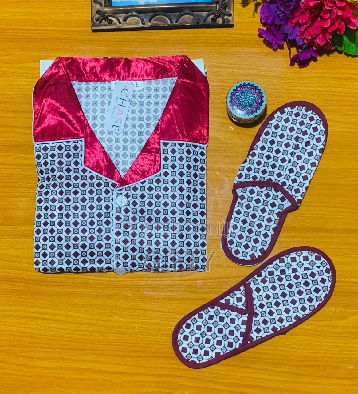 Glo’S Lingerie (Men Women Dress)