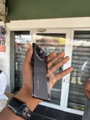New Vivo V40 Lite 256 GB Black