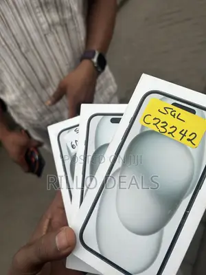 New Apple iPhone 15 128 GB Black