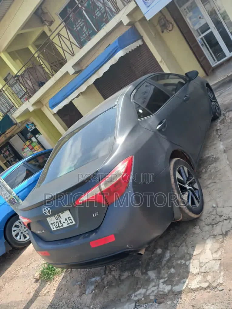 Toyota Corolla LE 4dr Sedan (1.8L 4cyl CVT) 2015 Black