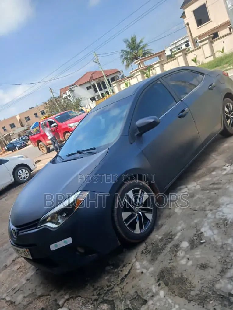 Toyota Corolla LE 4dr Sedan (1.8L 4cyl CVT) 2015 Black