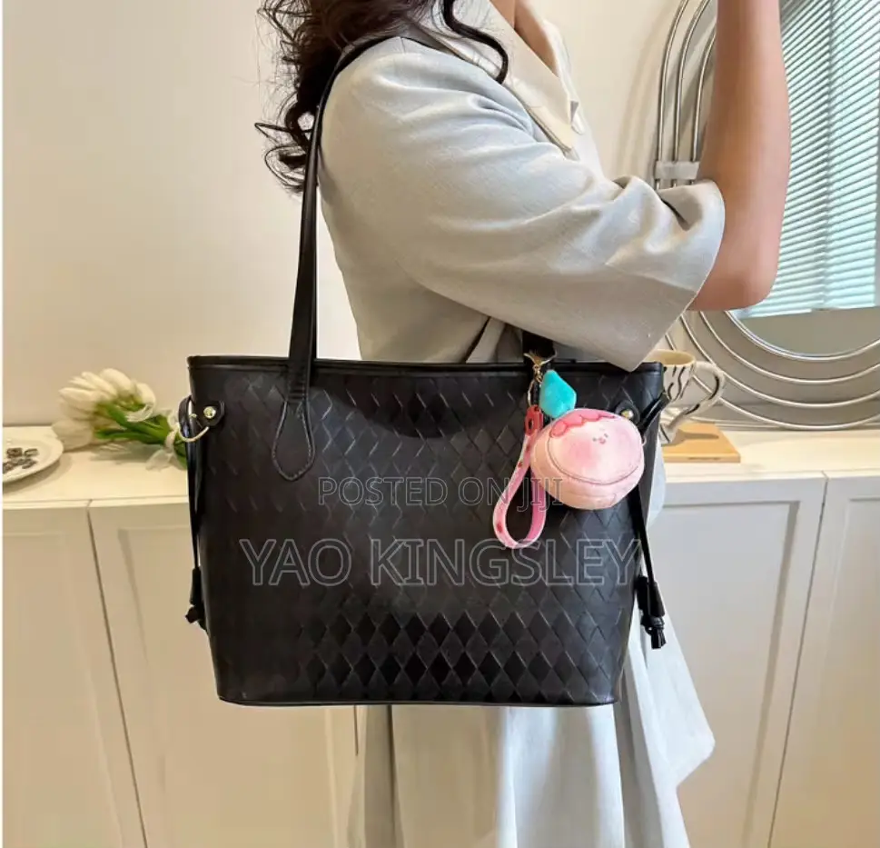 Style Waterproof Leather Handbag