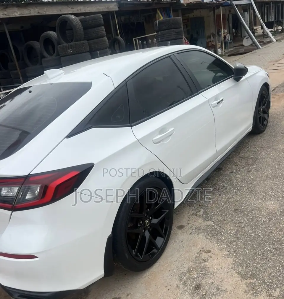 Honda Civic 2023 White