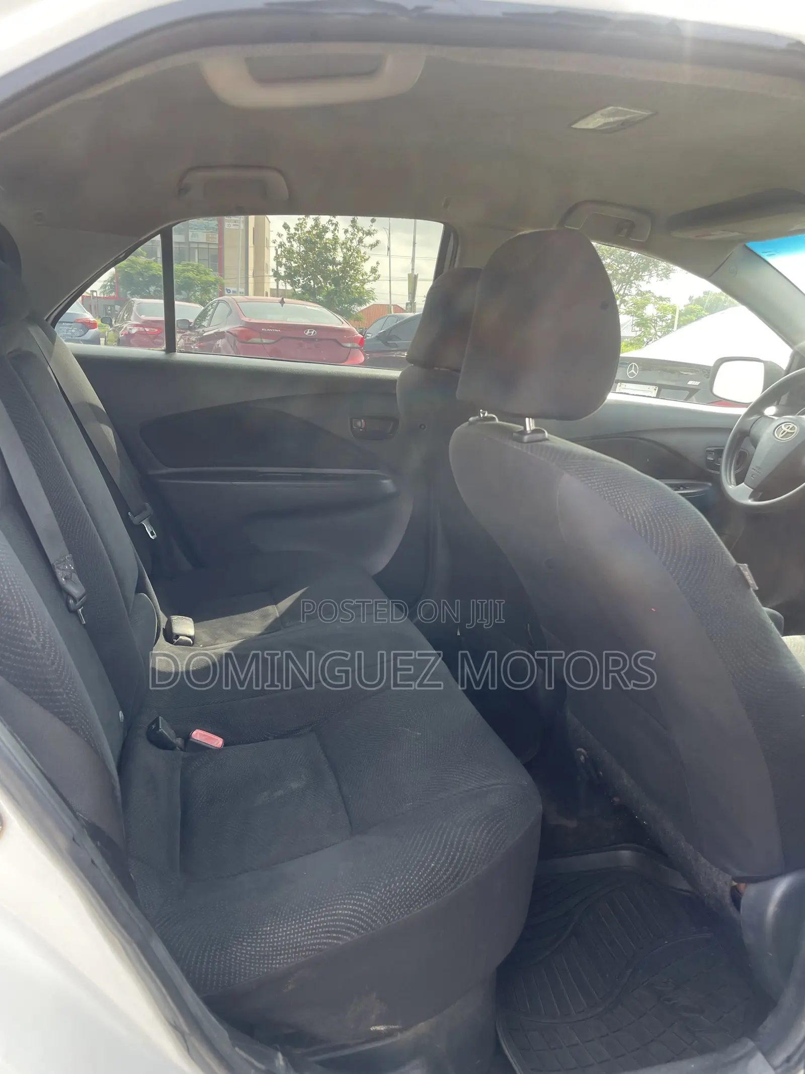 Toyota Yaris 2012 White